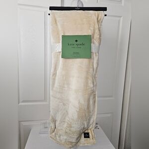 Kate Spade NY NWT Plush Throw